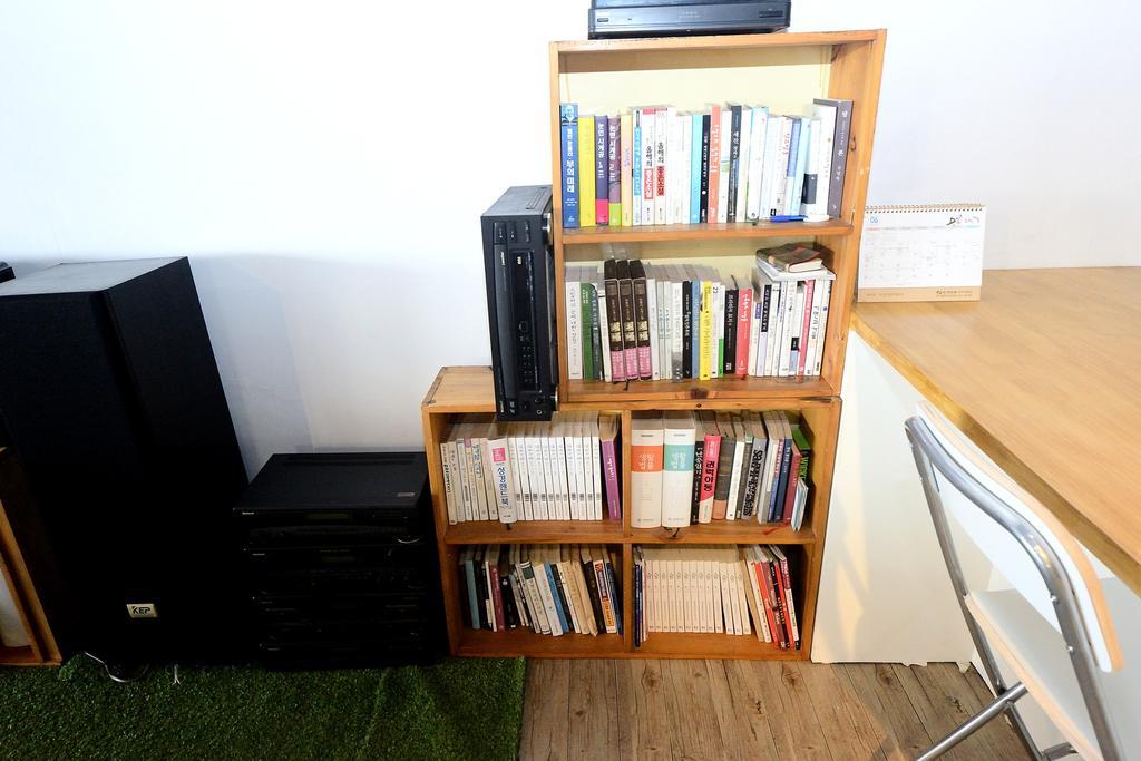 Maison Sondemul Guesthouse Чеджу Екстериор снимка