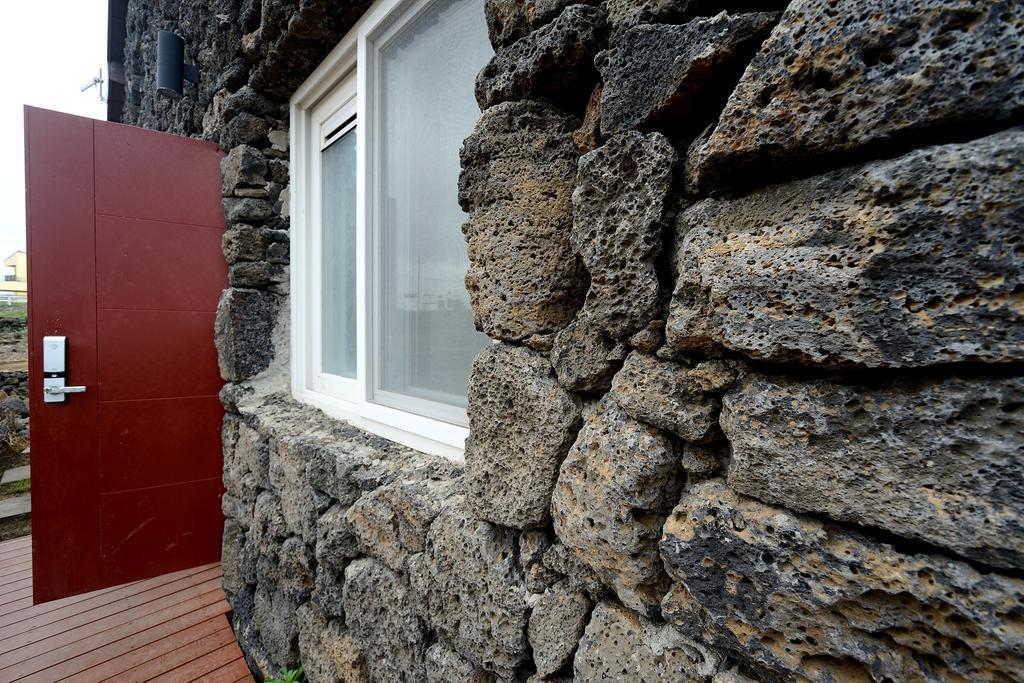 Maison Sondemul Guesthouse Чеджу Екстериор снимка